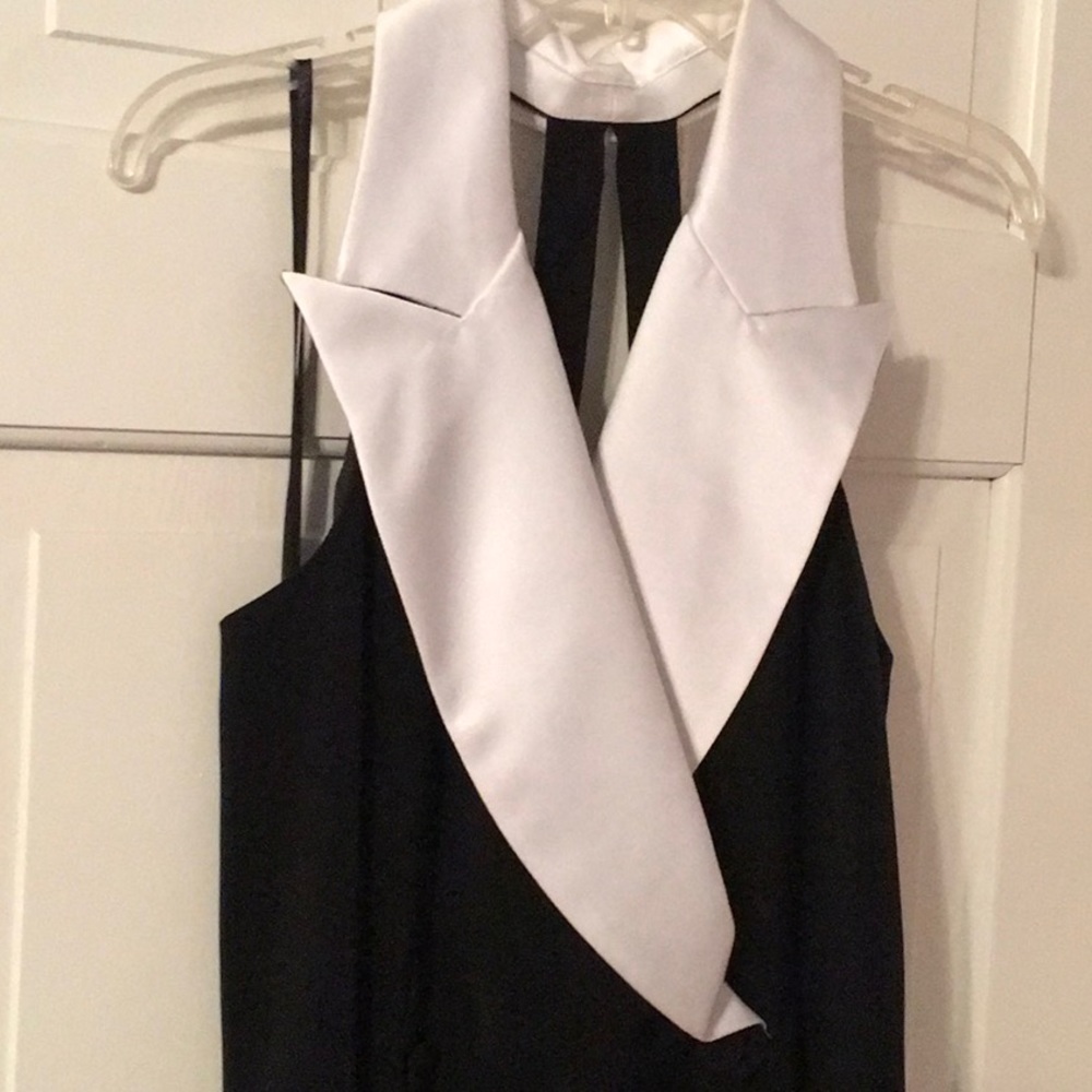 EUC, ALEX FORMAL,Size 16, V-neck,White Satin Collar,One button on side,open back